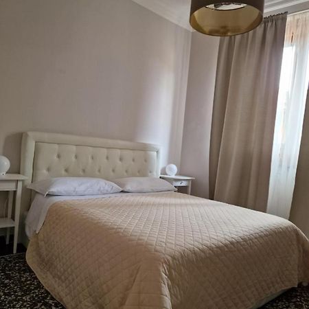 Bed and Breakfast Le Logge Pisa Exterior foto